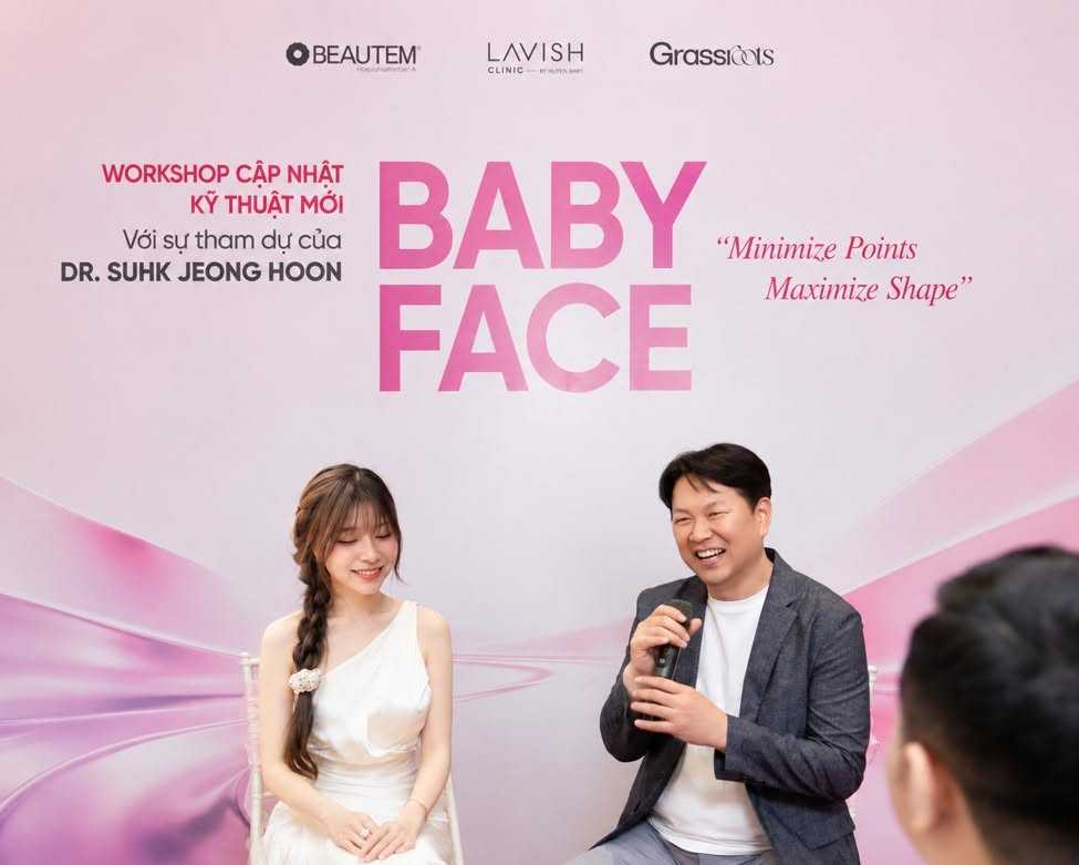 Hồ Quỳnh Hương khoe nhan sắc “tiên nữ”, sánh đôi cùng chuyên gia Hàn Quốc tại workshop của Lavish Clinic